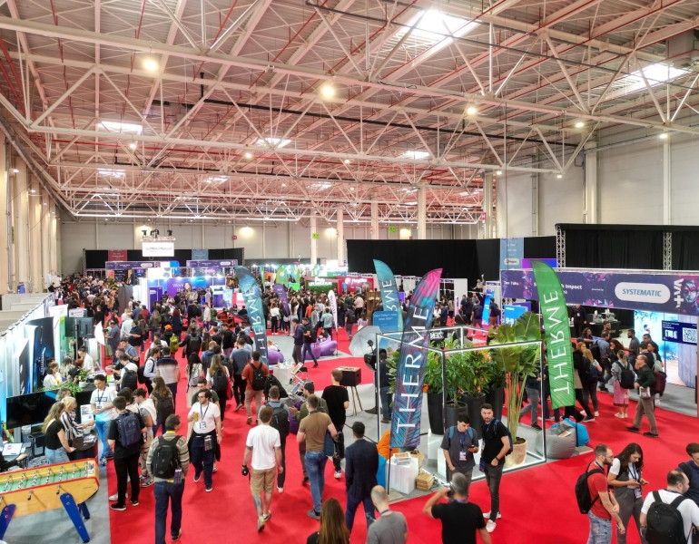 eMAG este Partener Principal al DevTalks Romania 2025, cea mai mare conferință tech din România si CEE 4-5 iunie, Romexpo, B1