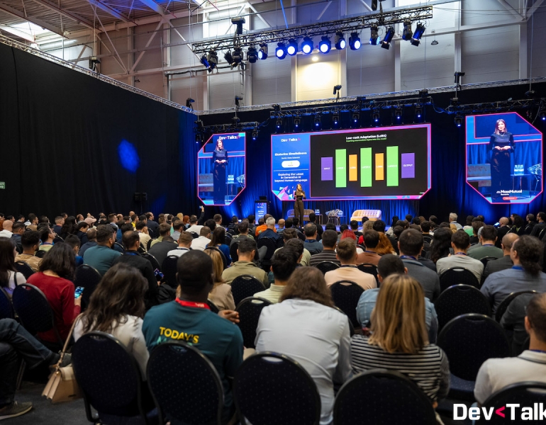 DevTalks 2025 transformă Bucureștiul în epicentrul tehnologiei din Europa de Sud-Est: 7.000+ participanți, 150+ speakeri și giganți globali precum OpenAI, Microsoft și GitHub