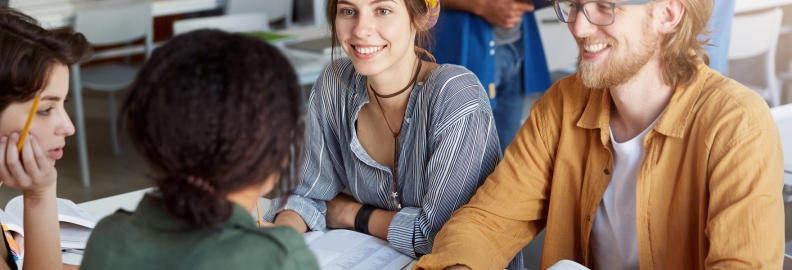 Cele mai bune 60 de programe de internship din România votate de studenți și proaspăt absolvenți